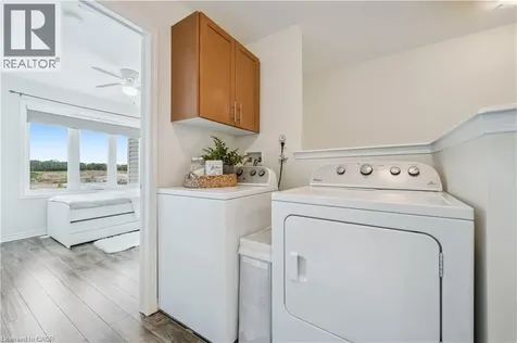 9 Outlook Terrace Kitchener ON N2R 0K6