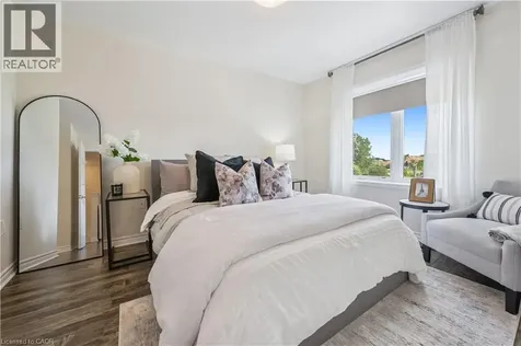 9 Outlook Terrace Kitchener ON N2R 0K6