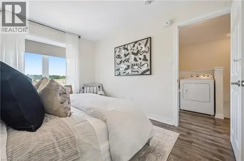 9 Outlook Terrace Kitchener ON N2R 0K6