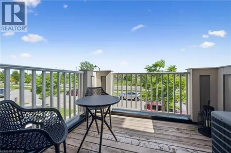 9 Outlook Terrace Kitchener ON N2R 0K6