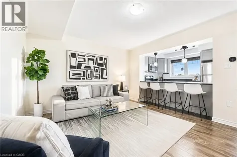 9 Outlook Terrace Kitchener ON N2R 0K6
