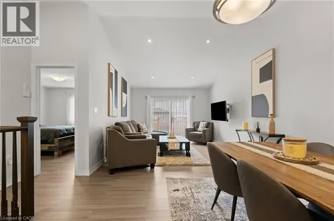127 Acacia Road Fonthill ON L0S 1E6