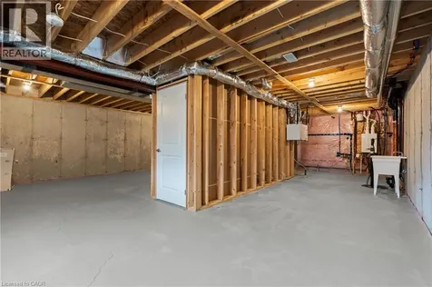 127 Acacia Road Fonthill ON L0S 1E6