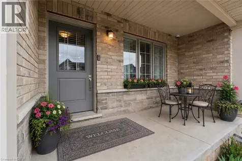 127 Acacia Road Fonthill ON L0S 1E6