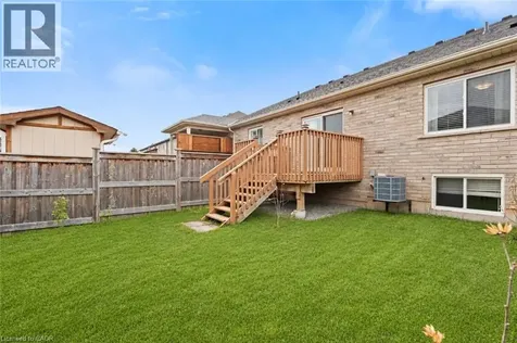 127 Acacia Road Fonthill ON L0S 1E6