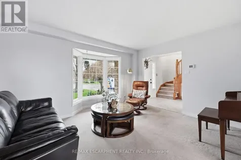187 Alderlea Avenue Hamilton ON L0R 1W0