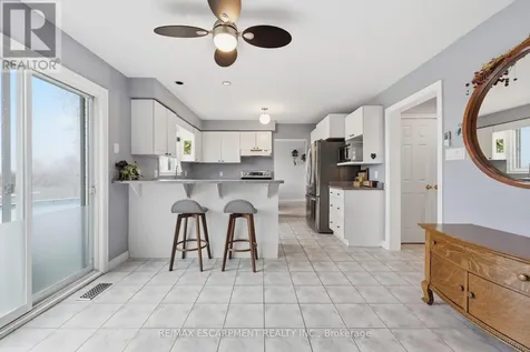 187 Alderlea Avenue Hamilton ON L0R 1W0