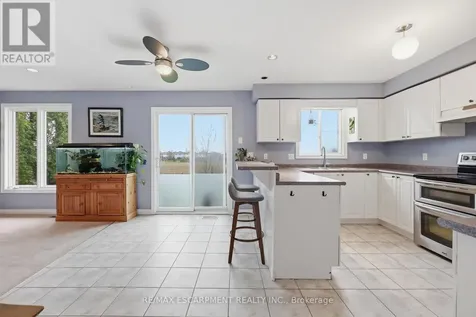 187 Alderlea Avenue Hamilton ON L0R 1W0