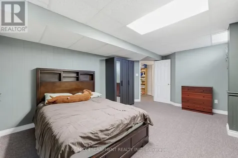 187 Alderlea Avenue Hamilton ON L0R 1W0