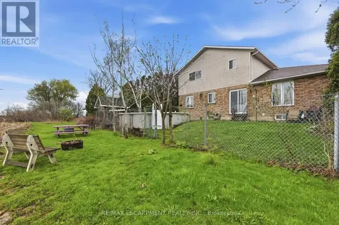 187 Alderlea Avenue Hamilton ON L0R 1W0