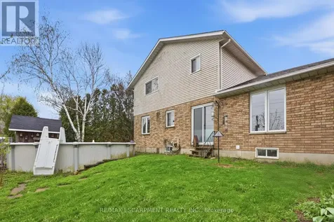 187 Alderlea Avenue Hamilton ON L0R 1W0
