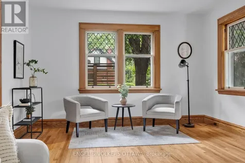 54 Glendale Avenue Ottawa ON K1S 1W4