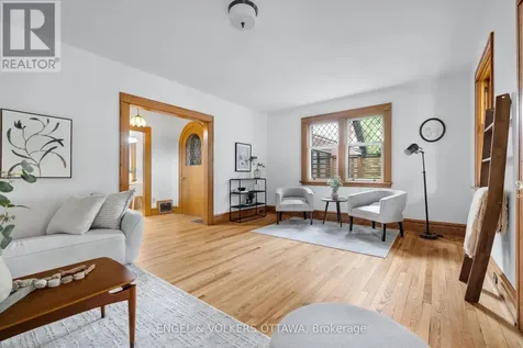 54 Glendale Avenue Ottawa ON K1S 1W4