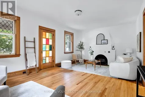 54 Glendale Avenue Ottawa ON K1S 1W4