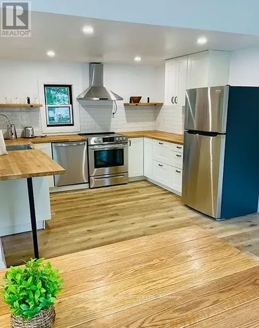 3934 Alcina Avenue Innisfil ON L9S 2M4