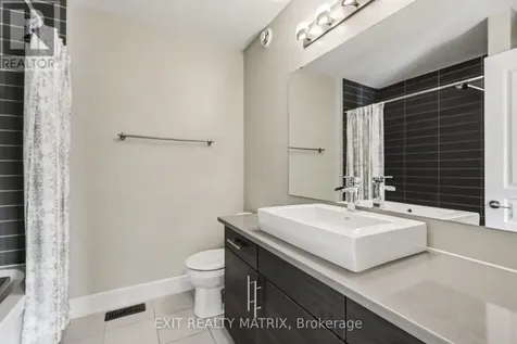 74 Nutting Crescent Ottawa ON K4M 0C3