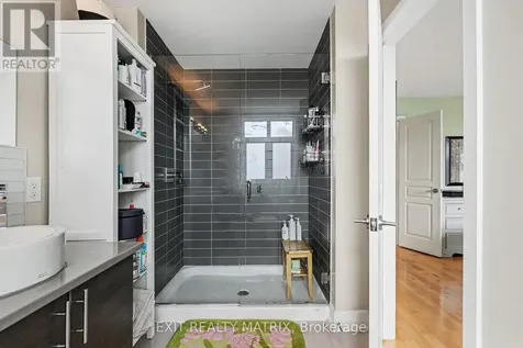 74 Nutting Crescent Ottawa ON K4M 0C3