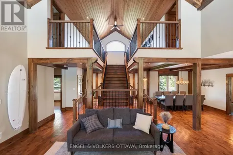 328 Silent Wood Grove Ottawa ON K0A 1L0