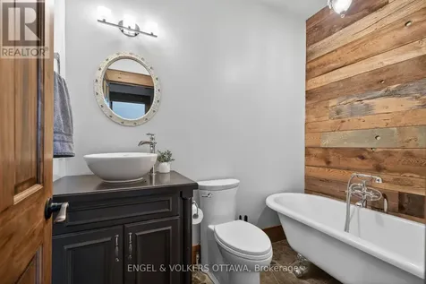 328 Silent Wood Grove Ottawa ON K0A 1L0