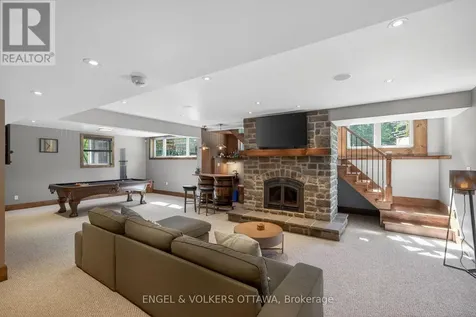 328 Silent Wood Grove Ottawa ON K0A 1L0