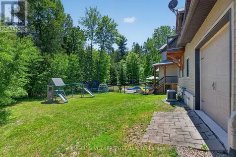 328 Silent Wood Grove Ottawa ON K0A 1L0