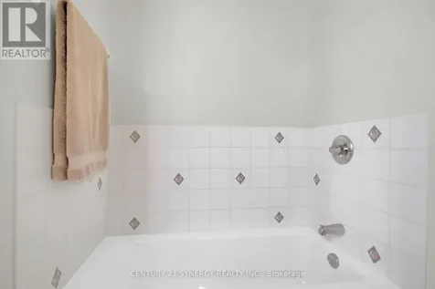 145 Oldfield Street Ottawa ON K2G 7C7