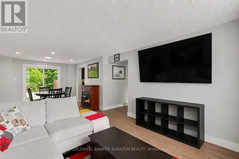 34 Downsview Crescent Ottawa ON K2G 0A5