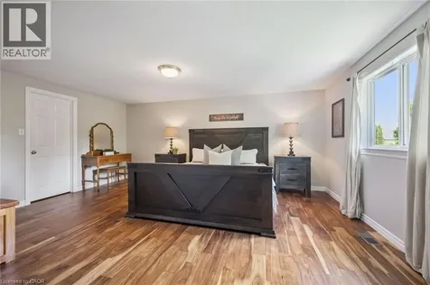 491 Sandbanks Crescent Waterloo ON N2V 2J3