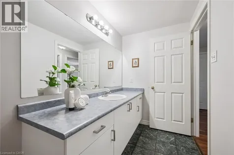 491 Sandbanks Crescent Waterloo ON N2V 2J3