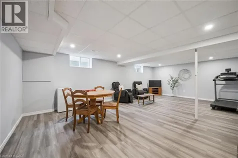 491 Sandbanks Crescent Waterloo ON N2V 2J3