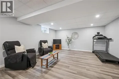 491 Sandbanks Crescent Waterloo ON N2V 2J3