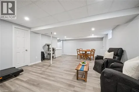 491 Sandbanks Crescent Waterloo ON N2V 2J3