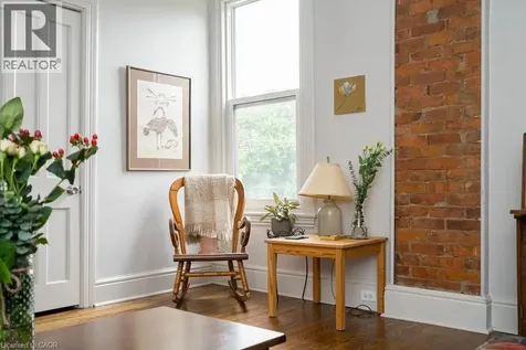 146 Forest Avenue Hamilton ON L8N 1X5