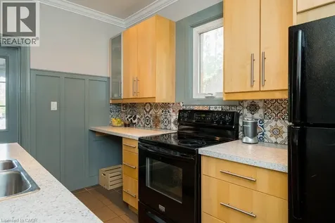 146 Forest Avenue Hamilton ON L8N 1X5