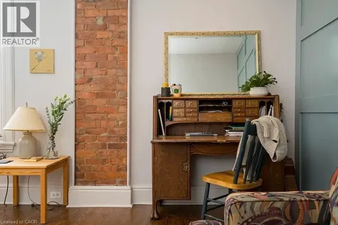 146 Forest Avenue Hamilton ON L8N 1X5