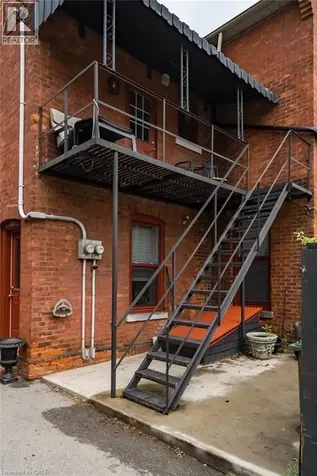 146 Forest Avenue Hamilton ON L8N 1X5
