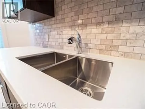 146 Forest Avenue Hamilton ON L8N 1X5