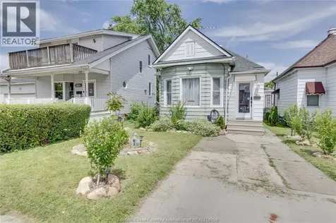 1108 Assumption Street Windsor ON N9A 3C4