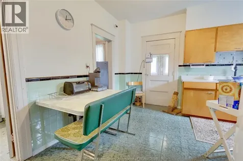1108 Assumption Street Windsor ON N9A 3C4