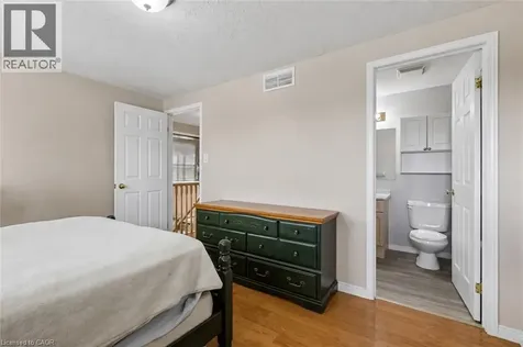 72 Chesterton Lane Guelph ON N1E 7A6