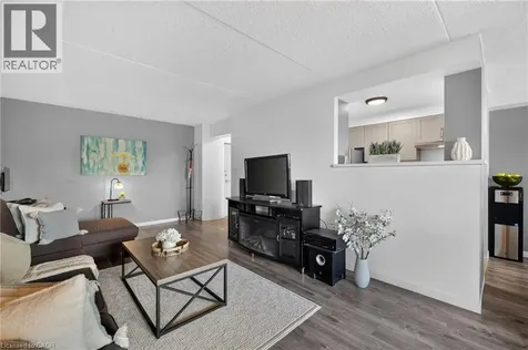 65 Silvercreek Parkway Guelph ON N1H 7R9