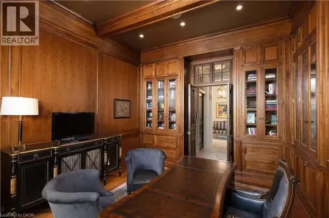 2054 Lakeshore Road East Oakville ON L6J 1M3