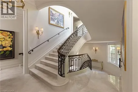 2054 Lakeshore Road East Oakville ON L6J 1M3