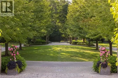 2054 Lakeshore Road East Oakville ON L6J 1M3