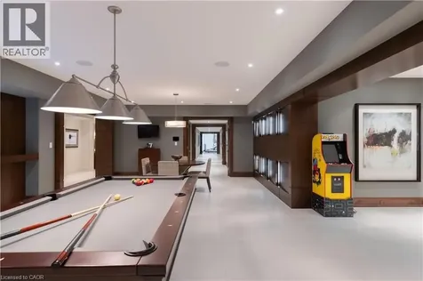 2054 Lakeshore Road East Oakville ON L6J 1M3