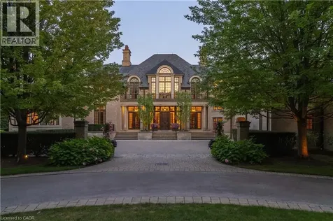 2054 Lakeshore Road East Oakville ON L6J 1M3