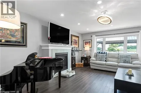 122 Bridge Crescent Palmerston ON N0G 2P0