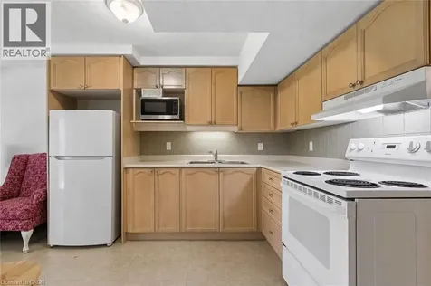 72 Chesterton Lane Guelph ON N1E 7A6