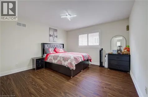 356 Robert Ferrie Drive Kitchener ON N2P 2Y6