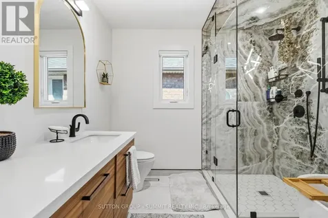 2111 Westmount Drive Oakville (wm Westmount) ON L6M 3P3